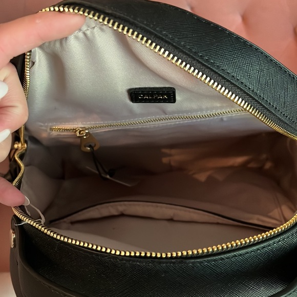 CALPAK backpack - Picture 6 of 7